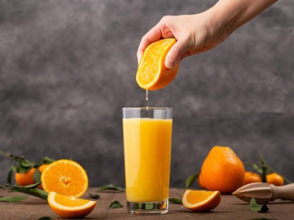Pha nước cam đúng cách để có được ly nước thơm ngon