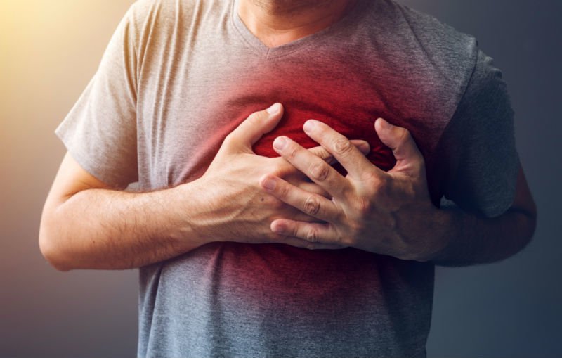 Thi thoảng bị đau nhói ở tim là dấu hiệu bệnh gì?