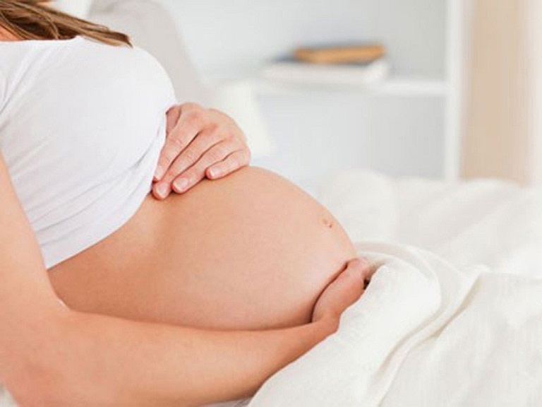 Viêm cổ tử cung trong giai đoạn mang thai là vấn đề được nhiều chị em quan tâm