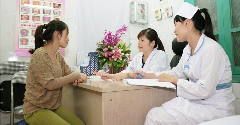 Bác sĩ Lại Kiều Hoa có nhiều kinh nghiệm chuyên môn trong lĩnh vực điều trị viêm nhiễm phụ khoa