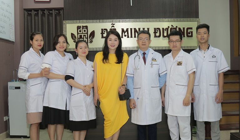 Đội ngũ lương y, bác sĩ tại Đỗ Minh Đường luôn tận tâm, nhiệt tình vì người bệnh