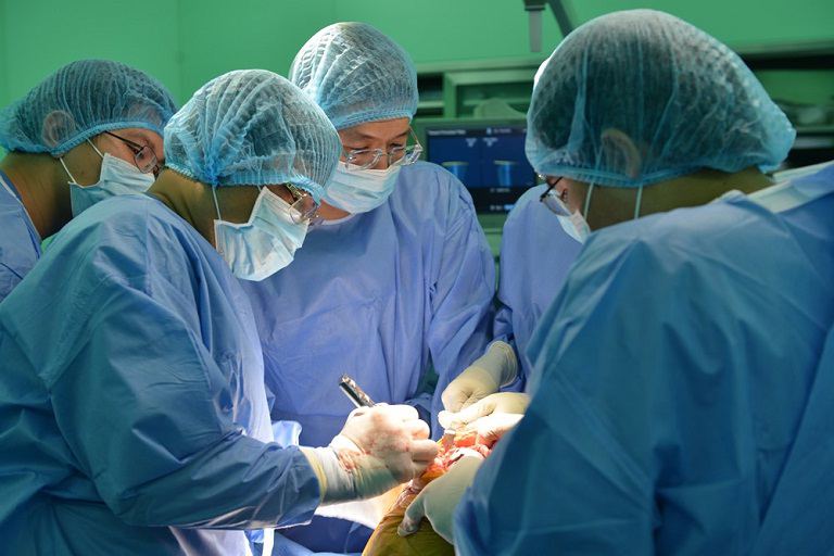 Phẫu thuật trị viêm khớp được chỉ định khi các phương pháp khác không hiệu quả