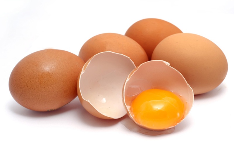 Chữa tinh trùng yếu bằng trứng gà là phương pháp hữu hiệu được nhiều người áp dụng