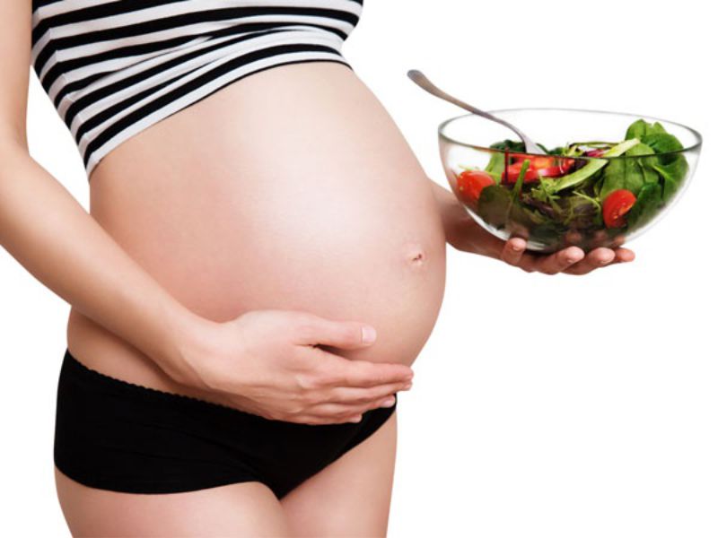 Thiếu chất dinh dưỡng cũng là nguyên nhân gây đau đầu gối khi mang thai