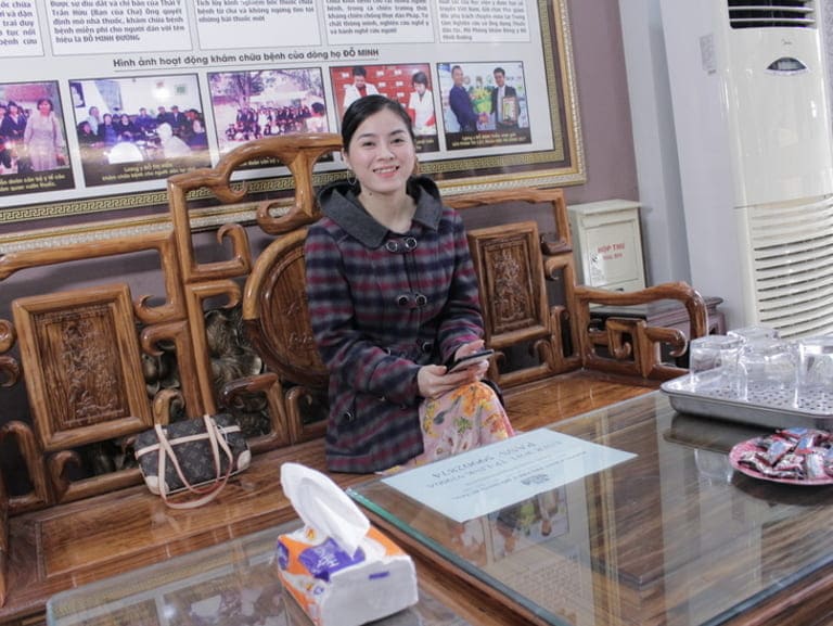 Chị Phương Hòa đến thăm khám tại nhà thuốc Đỗ Minh Đường chúng tôi