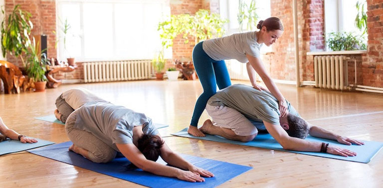 Bài tập yoga chữa đau lưng