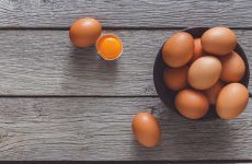 Nổi mề đay có được ăn trứng không?