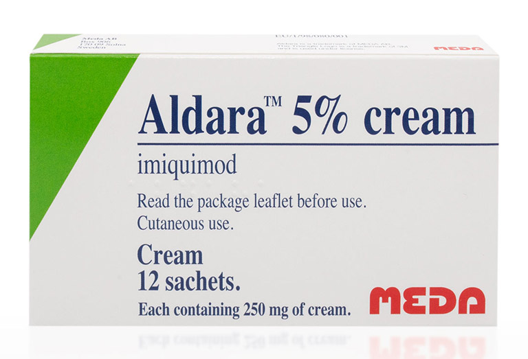 Thuốc Imiquimod (Aldara) thường được dùng cho người lớn và trẻ em trên 12 tuổi